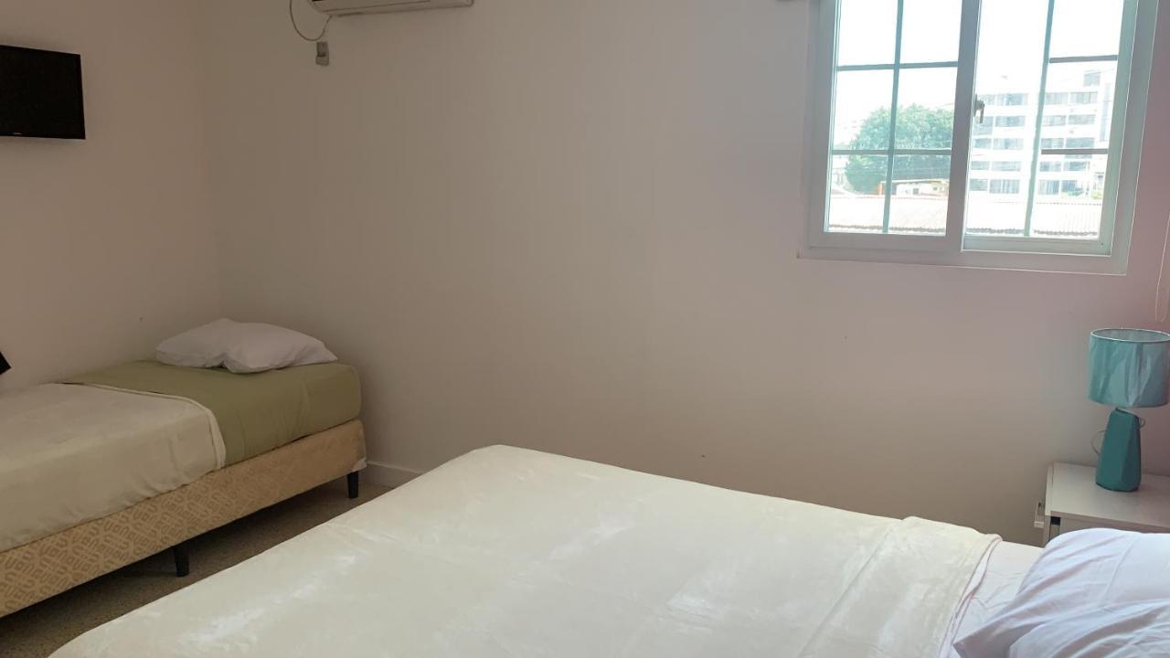 Hostal Familiar Carmencita Panama City Ngoại thất bức ảnh